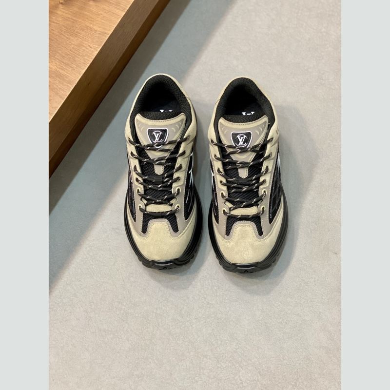 l**is V*t*n sneakers